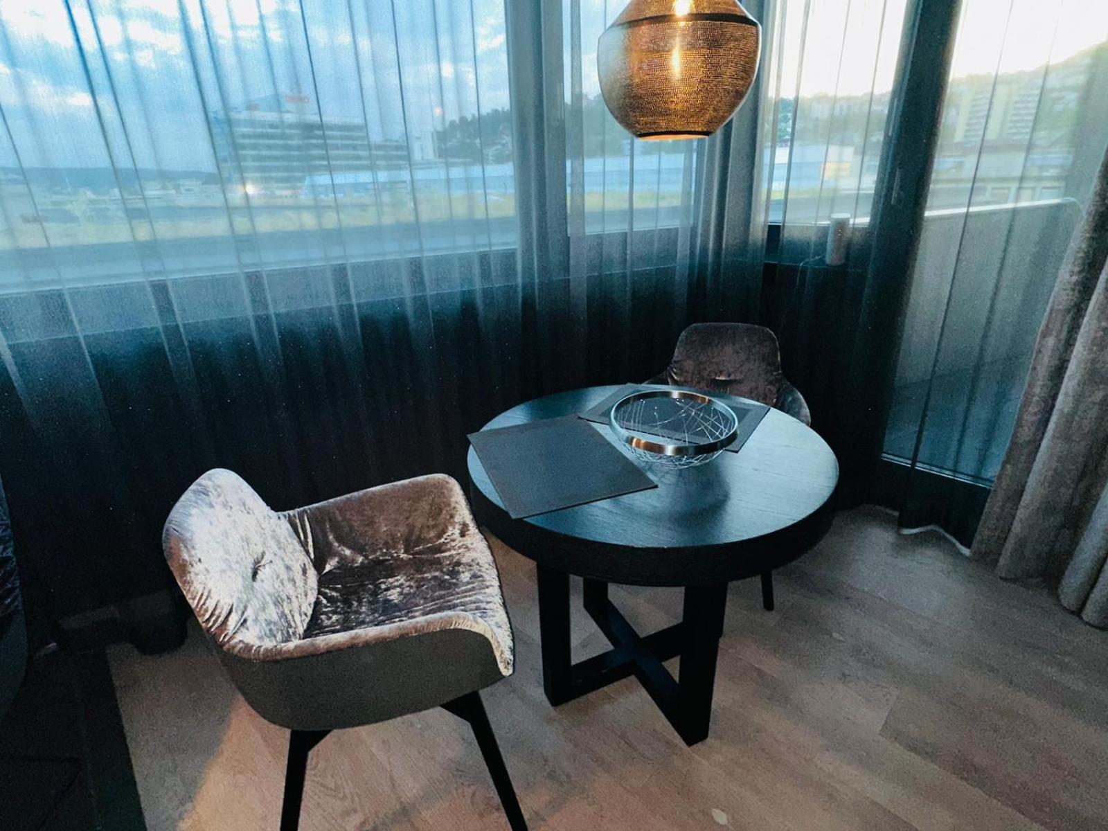 Suites Im Cloud Stuttgart Eksteriør bilde